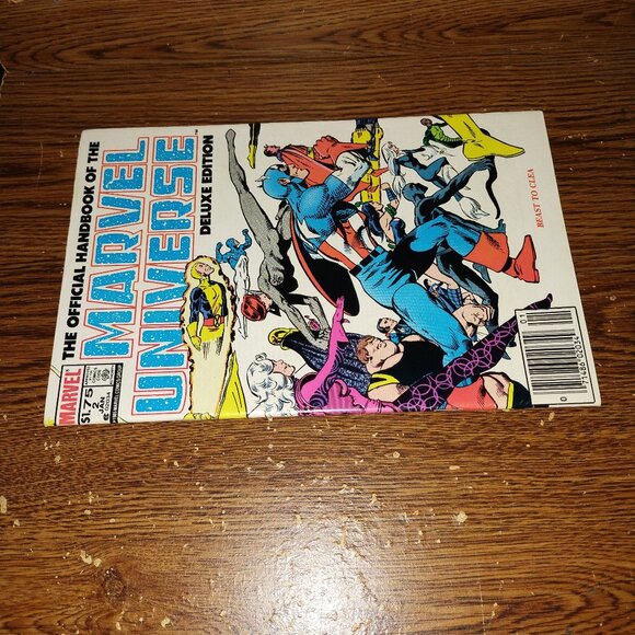 Official Handbook of Marvel Universe Deluxe #2 Beast to Clea (Jan. 1986) - Picture 3 of 3